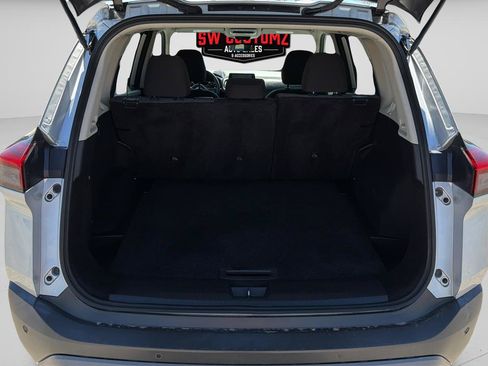 Used 2022 Nissan Rogue SV AWD/4WD image 14