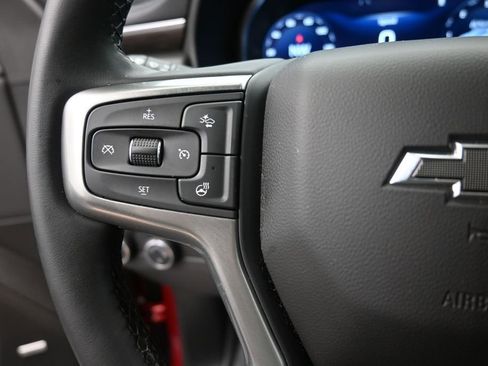 Used 2024 Chevrolet Suburban Z71 w/ Luxury Package AWD/4WD image 6
