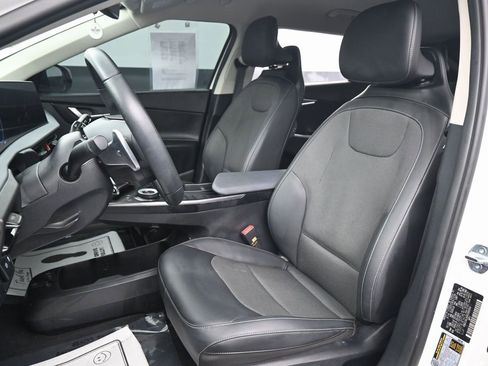 Used 2024 Kia EV6 Light image 23