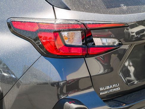 Certified 2025 Subaru Crosstrek 2.5i Premium AWD/4WD image 11