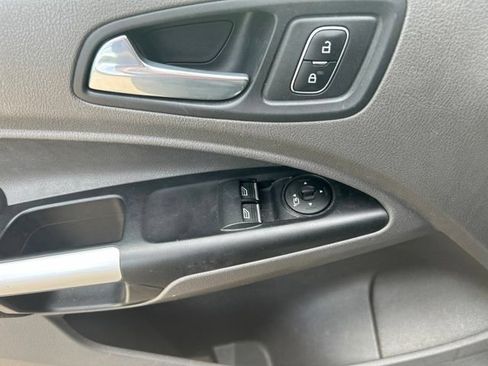 Used 2020 Ford Transit Connect XLT FWD image 11