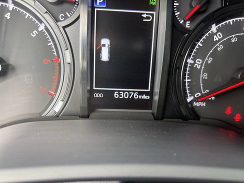 Used 2024 Toyota 4Runner SR5 RWD image 22