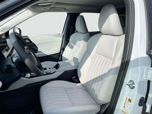 New 2026 Mitsubishi Outlander SEL image 24