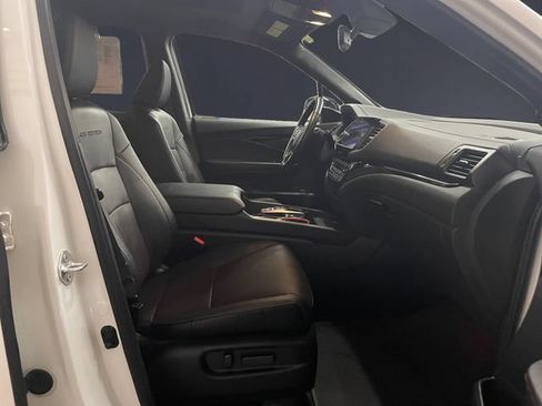 Certified 2024 Honda Ridgeline Black Edition image 15