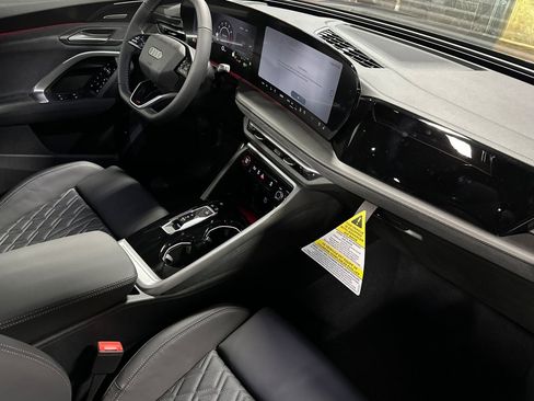 New 2026 Audi SQ5 Premium Plus image 15