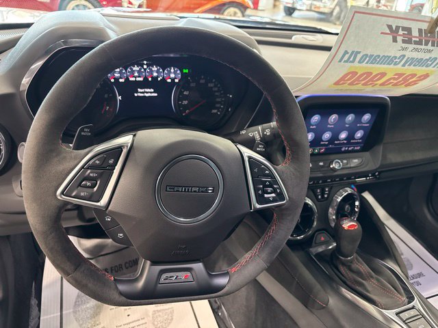 Used 2021 Chevrolet Camaro ZL1 RWD image 32
