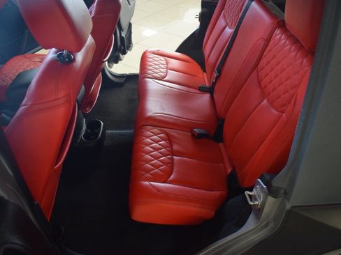 Used 2018 Jeep Wrangler Unlimited Sport S image 61