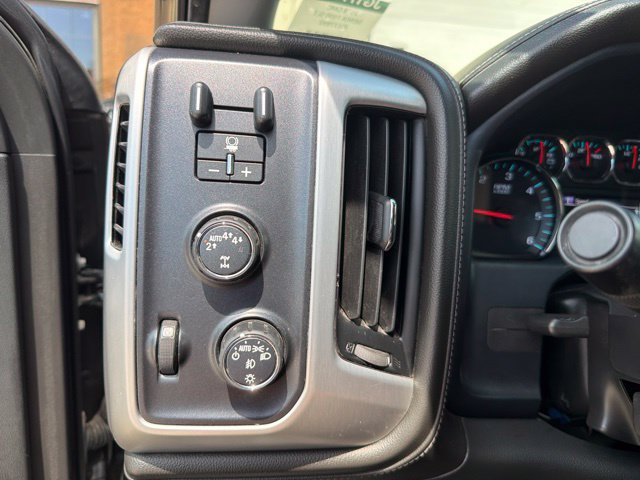 Used 2018 GMC Sierra 1500 SLT AWD/4WD image 29