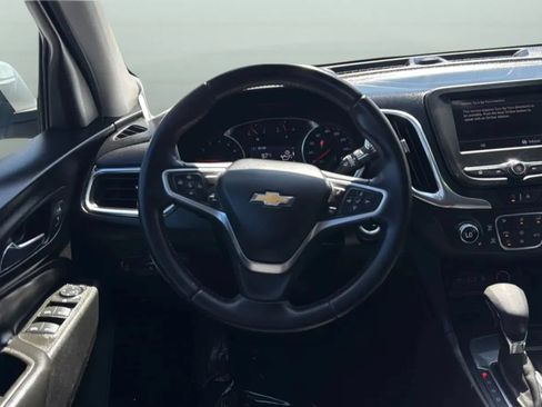 Used 2022 Chevrolet Equinox LT FWD image 31