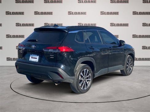 Used 2024 Toyota Corolla Cross XLE image 5