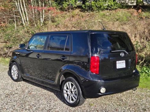 Used 2008 Scion xB image 8