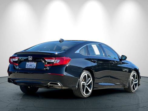 Used 2022 Honda Accord Sport image 4