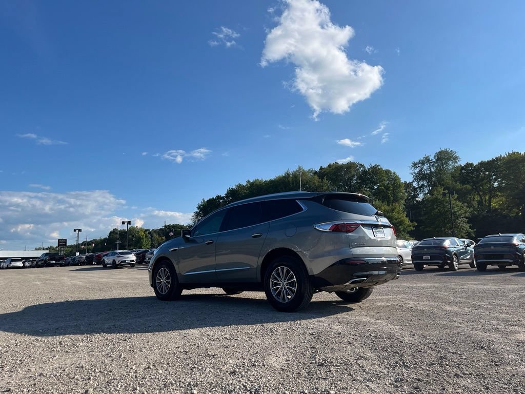Used 2024 Buick Enclave Essence w/ Technology Package AWD/4WD image 6