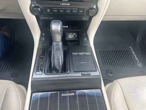 Used 2023 Lexus GX 460 Premium w/ Premium Package AWD/4WD image 21