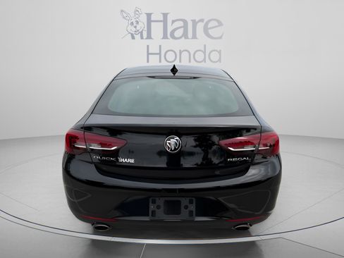 Used 2018 Buick Regal Essence FWD image 4