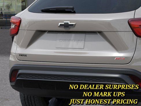 New 2026 Chevrolet Trax RS w/ Driver Confidence Package FWD image 14