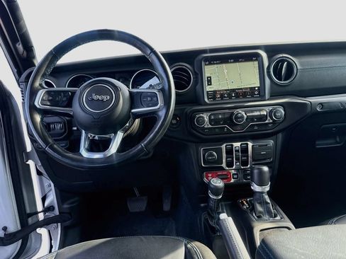 Used 2022 Jeep Wrangler Unlimited Rubicon 4xe w/ Cold Weather Group AWD/4WD image 26