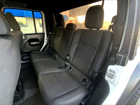 Used 2020 Jeep Gladiator Sport w/ Quick Order Package 24S image 19