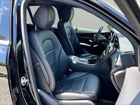 Certified 2022 Mercedes-Benz GLC 300 4MATIC image 13