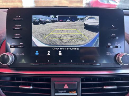 Used 2020 Honda Accord LX image 25