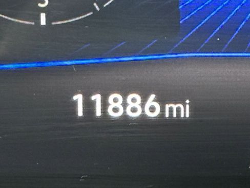 Used 2025 Volkswagen Jetta SE image 34