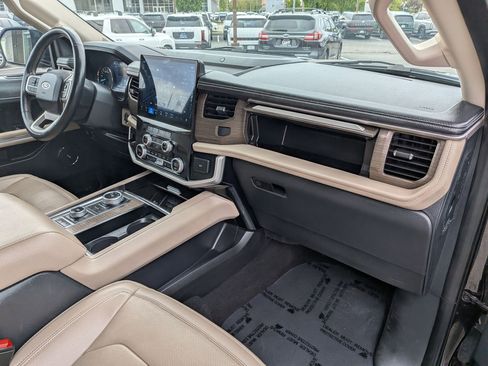 Used 2024 Ford Expedition Max Limited image 34