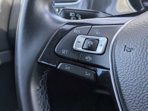 Used 2019 Volkswagen e-Golf SE w/ Driver Assistance Package FWD image 23