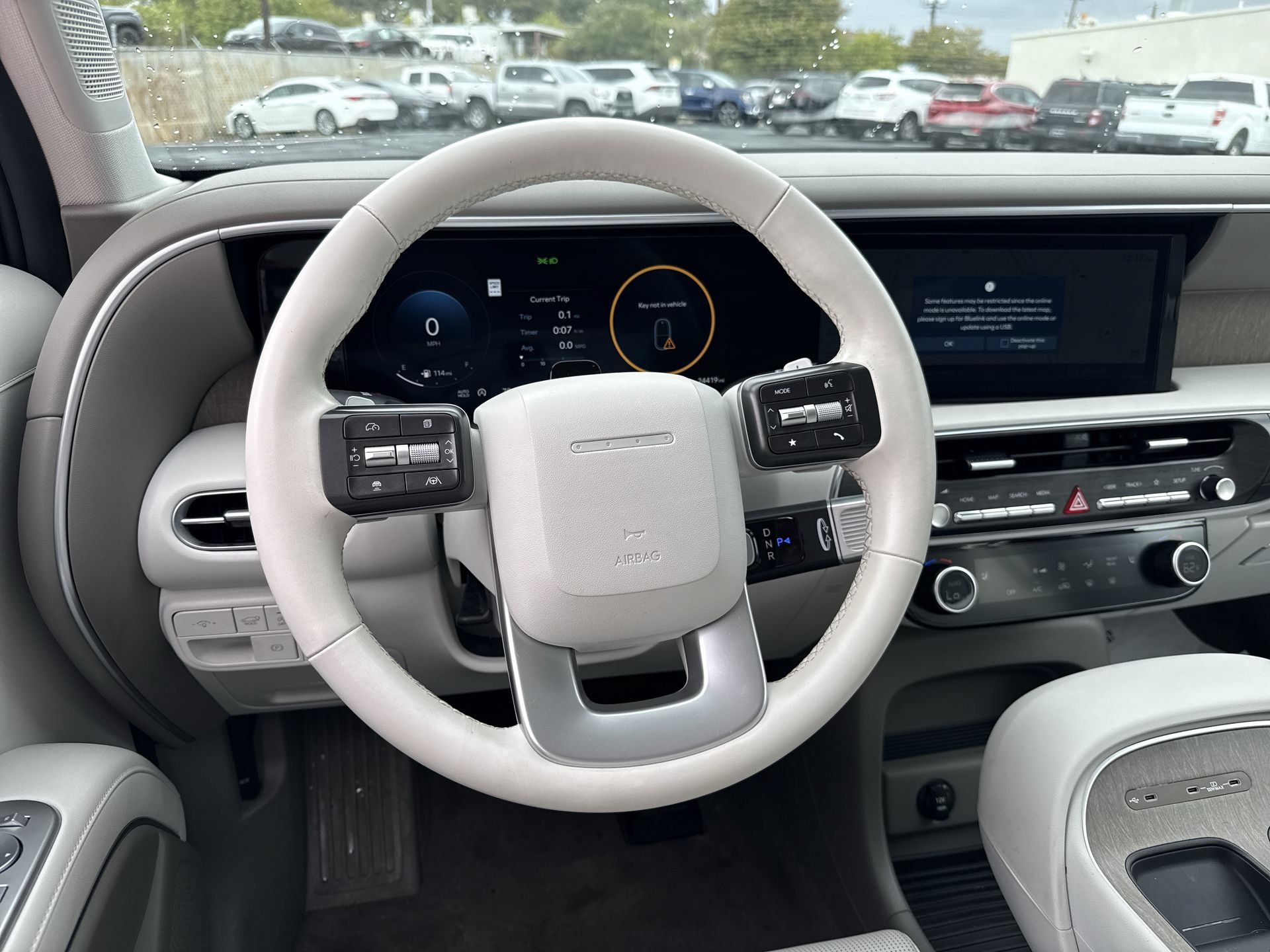 Used 2026 Hyundai Palisade SEL FWD image 11