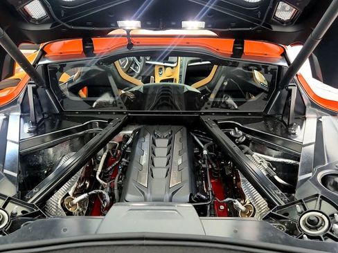 Used 2025 Chevrolet Corvette Stingray Preferred Cpe w/ Battery Protection Package RWD image 17