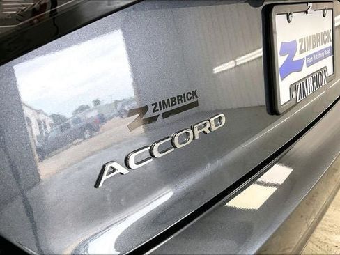 Certified 2025 Honda Accord LX image 9
