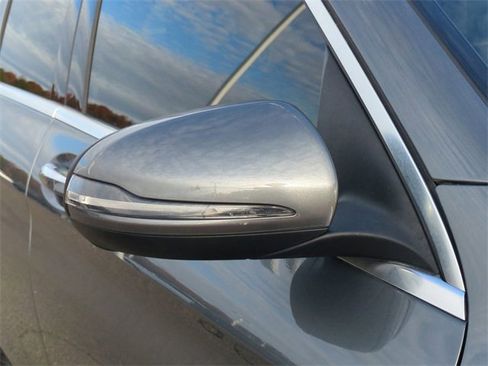 Used 2017 Mercedes-Benz GLC 300 4MATIC w/ Premium 2 Package image 12