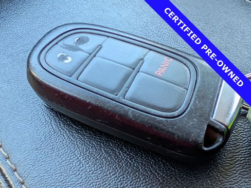 Used 2018 Jeep Cherokee Latitude Plus image 31