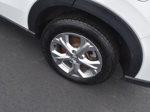 Certified 2024 Honda HR-V LX image 11