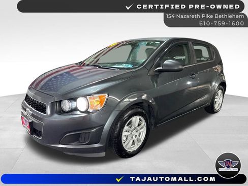 Used 2014 Chevrolet Sonic LT image 1