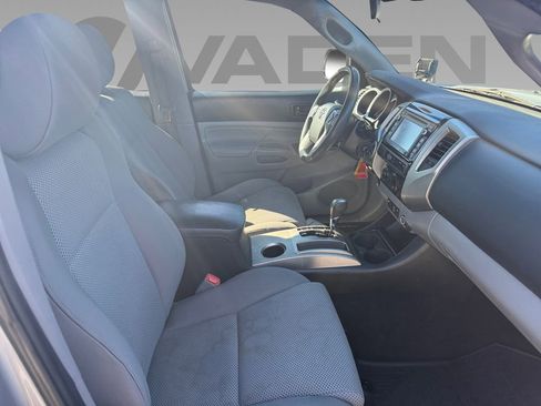 Used 2014 Toyota Tacoma 4x4 Double Cab image 7