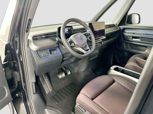 New 2025 Volkswagen ID. Buzz Pro S image 10