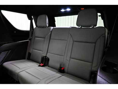Used 2022 GMC Yukon SLT w/ SLT Luxury Package AWD/4WD image 28