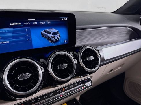Certified 2026 Mercedes-Benz GLB 250 image 21
