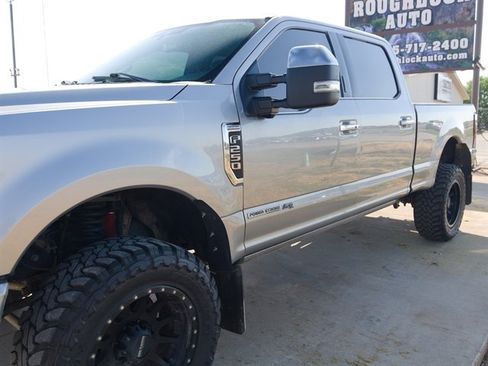 Used 2021 Ford F250 Platinum w/ FX4 Off-Road Package AWD/4WD image 8