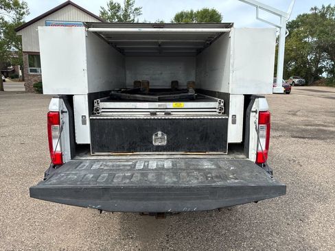 Used 2017 Ford F350 XL AWD/4WD image 21