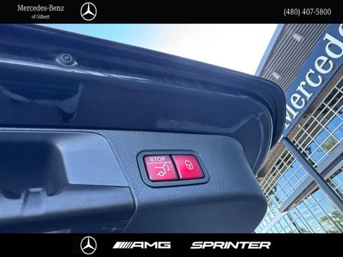 Certified 2023 Mercedes-Benz GLB 250 4MATIC image 7