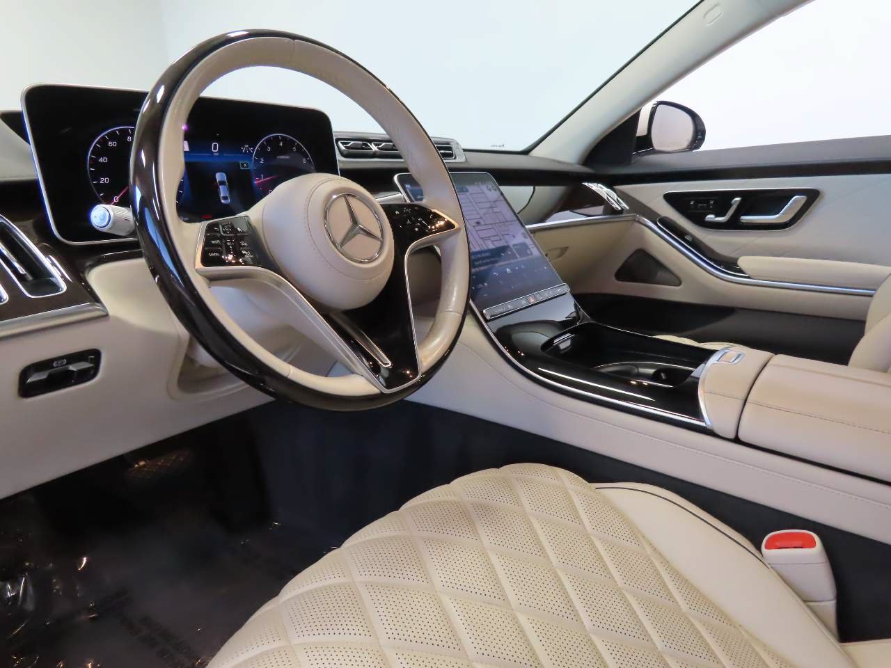 Used 2022 Mercedes-Benz S 500 4MATIC image 14