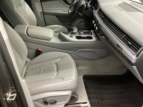 Used 2019 Audi Q7 2.0T Premium Plus w/ Premium Plus Package AWD/4WD image 11
