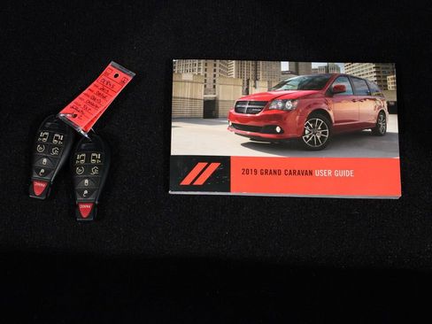 Used 2019 Dodge Grand Caravan SXT image 30