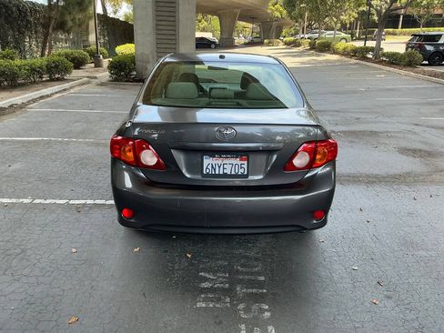 Used 2010 Toyota Corolla LE w/ All Weather Guard Pkg FWD image 4
