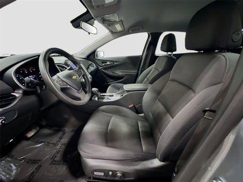 Used 2025 Chevrolet Malibu LT image 21