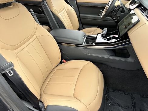 New 2026 Land Rover Range Rover Sport Dynamic SE AWD/4WD image 11