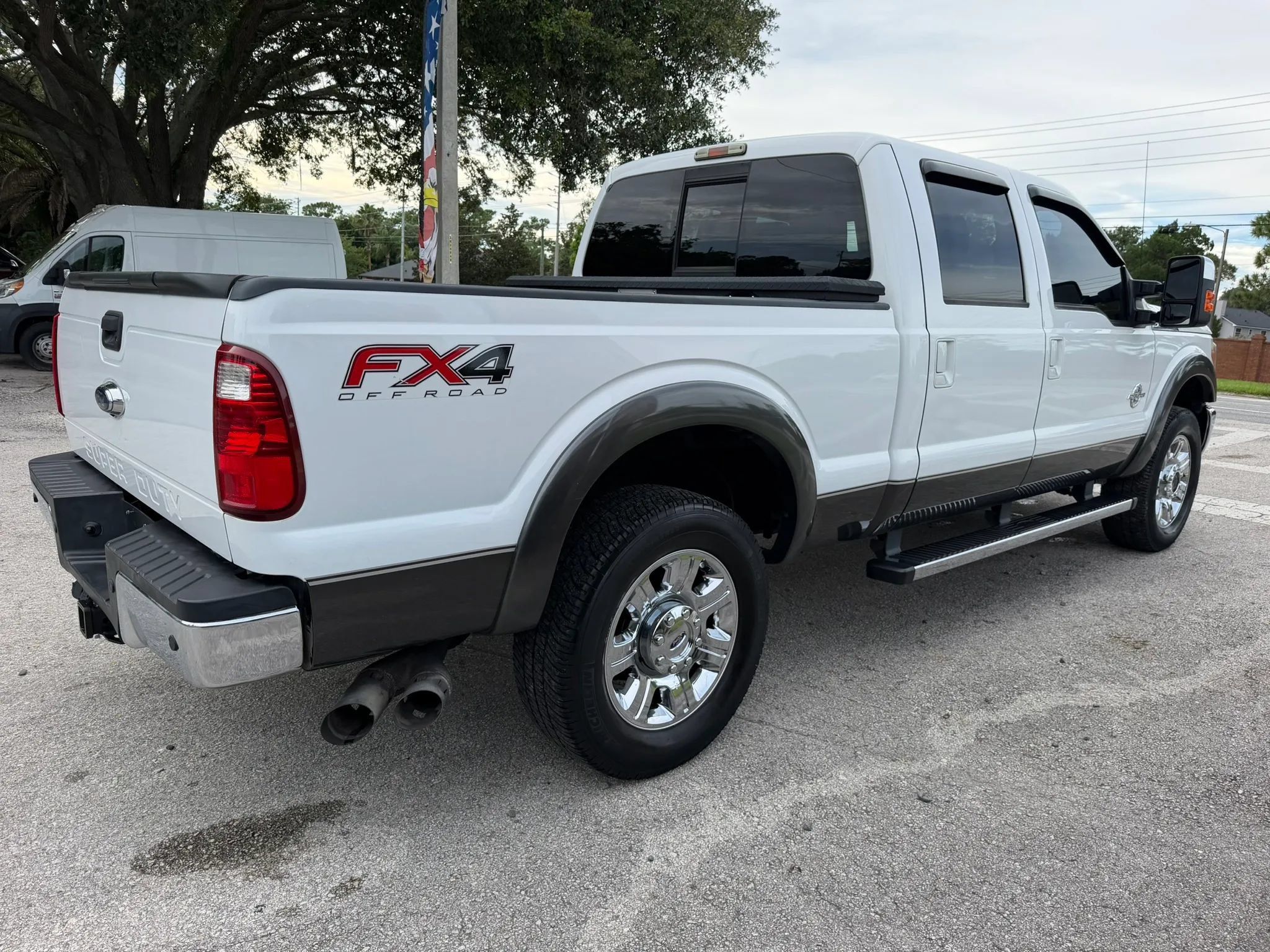 Used 2015 Ford F250 Lariat w/ Chrome Package AWD/4WD image 6