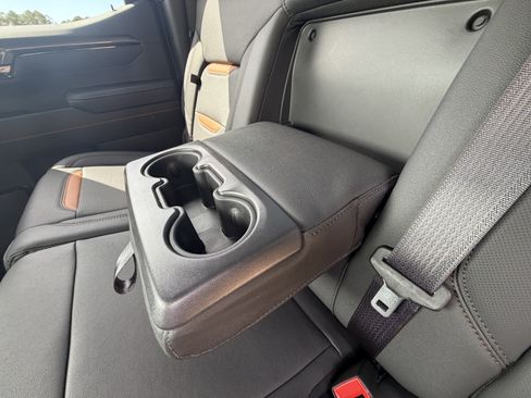 New 2026 GMC Sierra 1500 AT4 w/ AT4 Premium Package AWD/4WD image 24