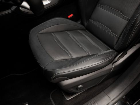 Used 2024 Mercedes-Benz GLE 53 AMG 4MATIC image 68